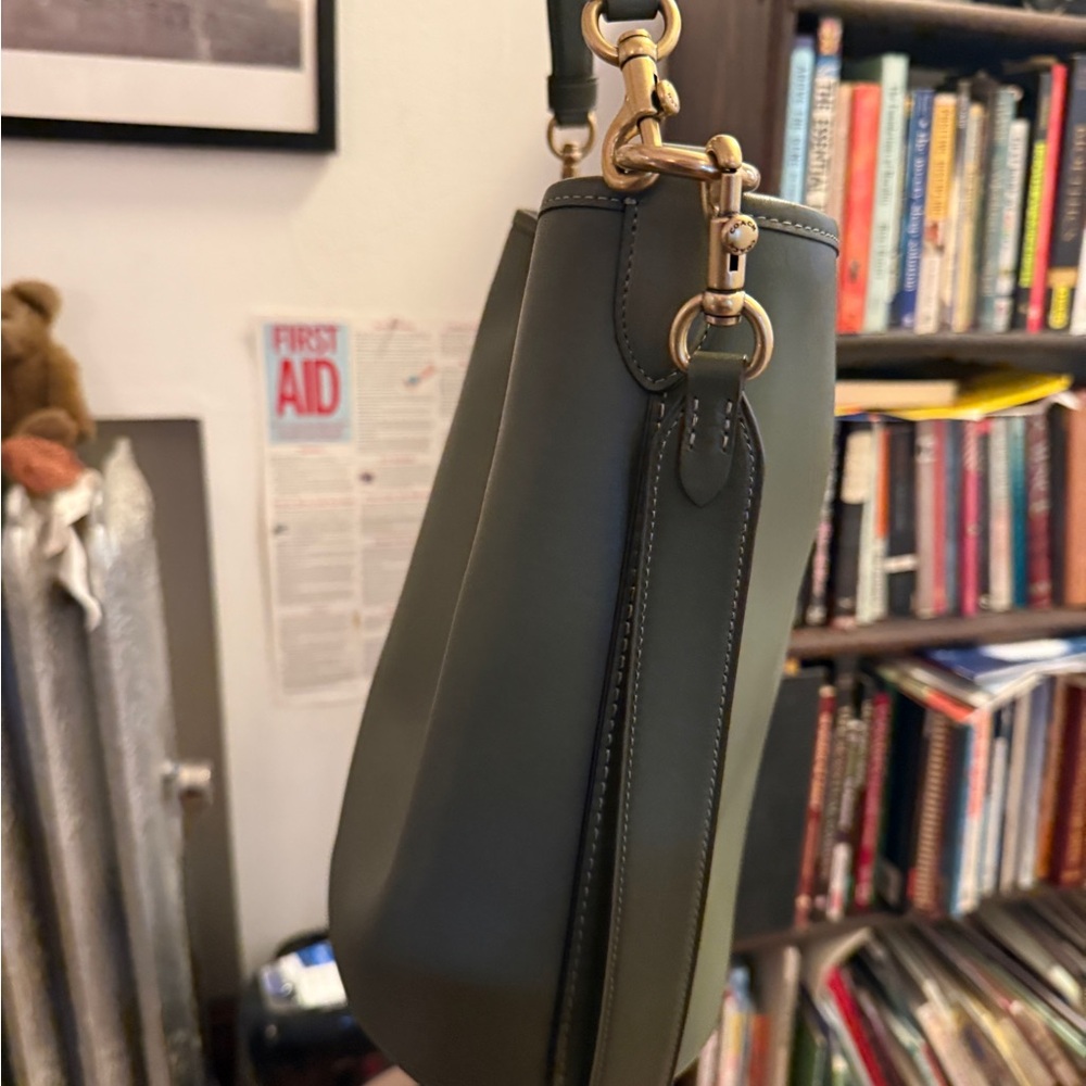 Coach Dakota Bucket bag Green larger size - Picture 4 of 11